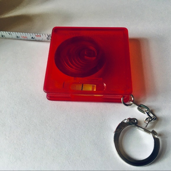 BOGO Handyman's (or woman's!) 3 in 1 tool-- key ring, level n tape measure… - Picture 2 of 2